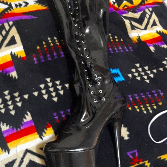 Knee high leather boots - Picture 3 of 4